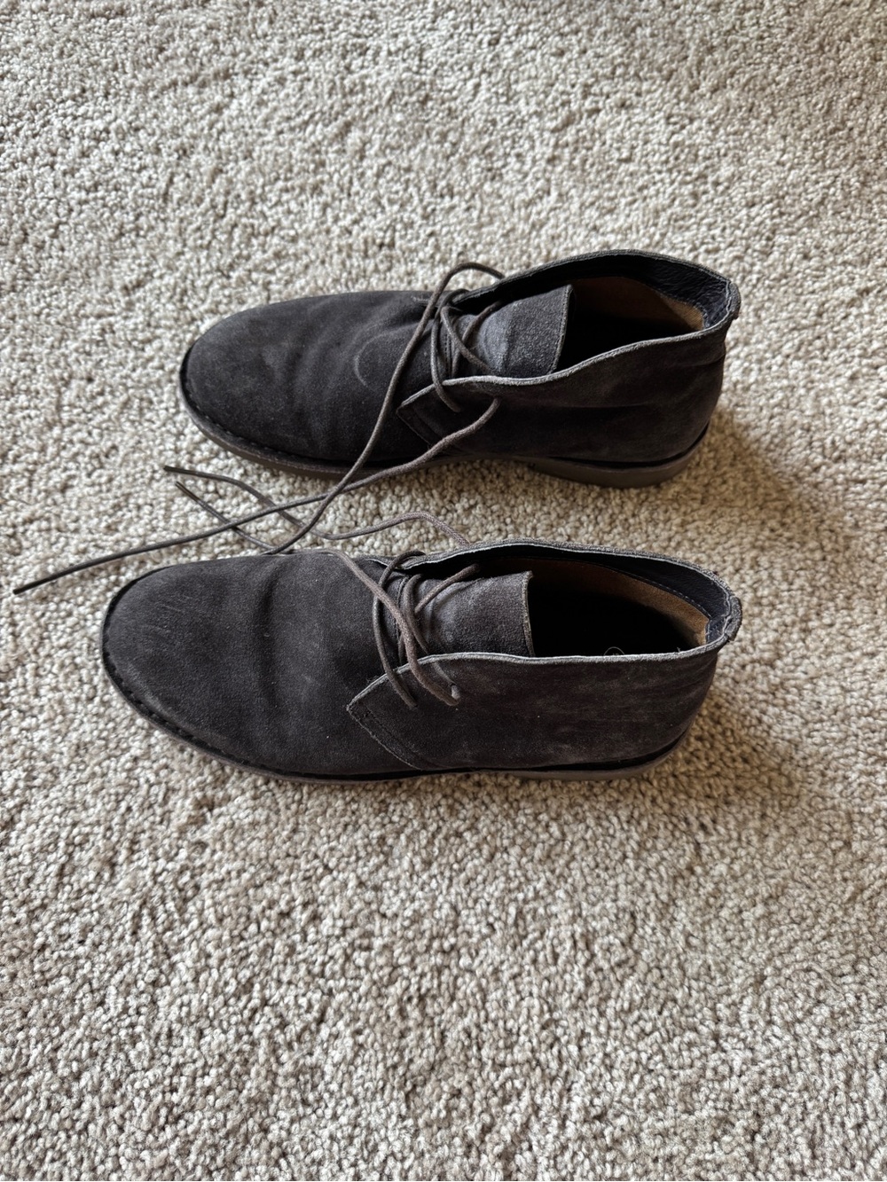 Men's  Suede Chukka Boots - Classic Lace-Up